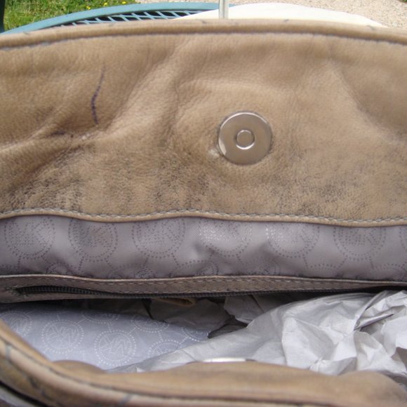 MICHAEL Kors Hamilton Studded Quilted Metallic Distressed Leather Gold/Silver - Picture 8 of 12